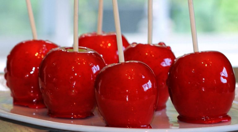 candied-apples1715237908