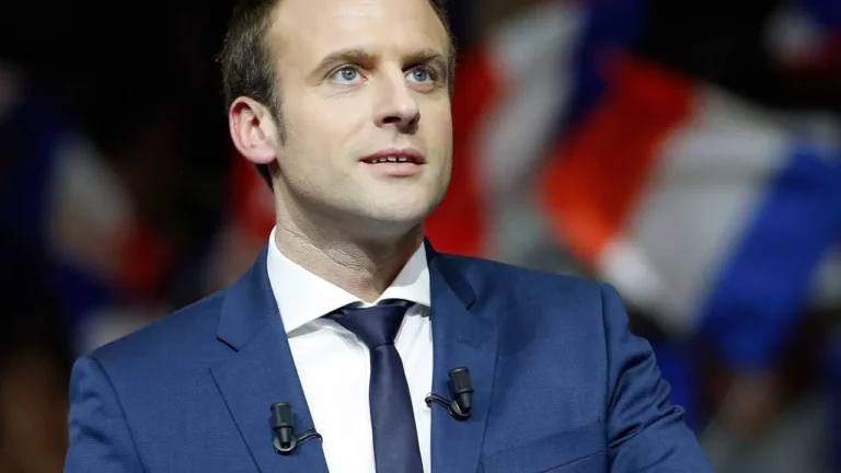 macron-scaled-1