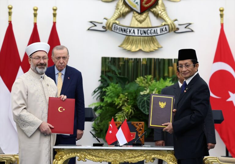 AA-20250212-37030101-37030083-POTPISHANI_12_DOGOVORI_MEGJU_TURKIJE_I_INDONEZIJA