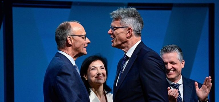 806x378-german-conservatives-approve-coalition-deal-with-social-democrats-1745852806149-1