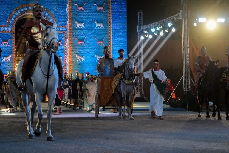 AA-20250411-37597163-37597154-MEGJUNARODEN_FESTIVAL_VAVILON_VO_IRAK