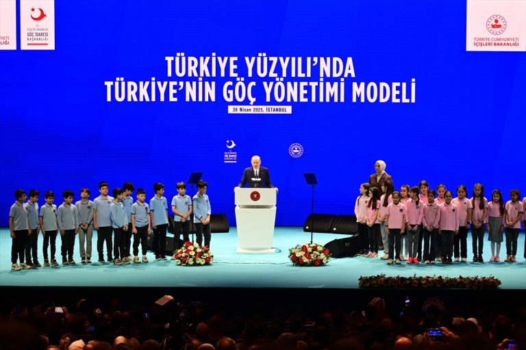 AA-20250428-37779824-37779823-ERDOGAN_BROJOT_NA_SIRIJTSI_KOI_OD_TURKIJE_SE_VRATIJA_DOMA_OD_DEKEMVRI_DOSEGA_DOSTIGNA_200000