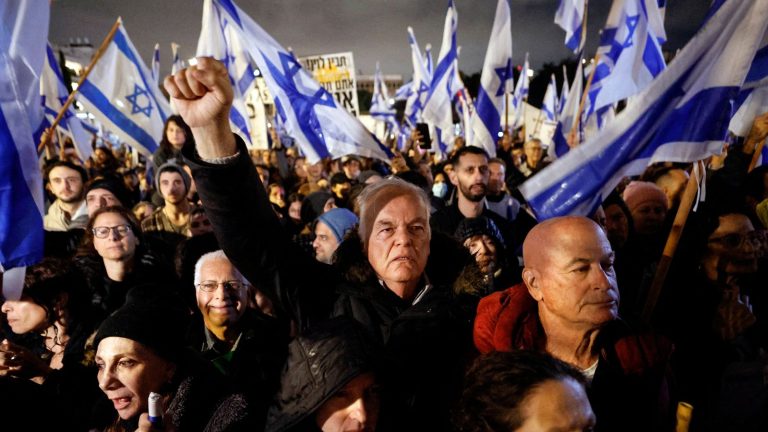 skynews-israel-protest-against-netanyahu_6024288