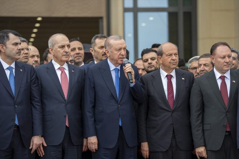 AA-20250503-37834907-37834905-ERDOGAN_TURKIJE_KJE_PRODOLZHI_TSVRSTO_DA_STOI_POKRAJ_TURSKATA_REPUBLIKA_SEVEREN_KIPAR