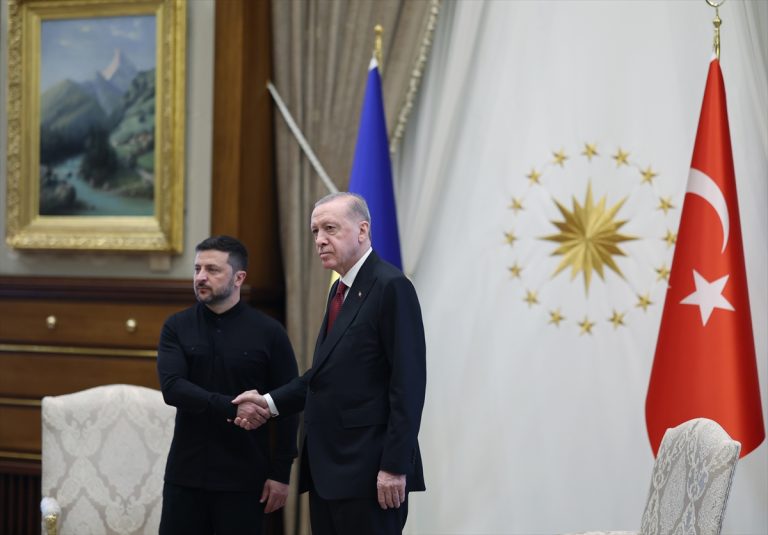 AA-20250515-37962067-37962060-ERDOGAN_I_ZELENSKI_NA_SREDBA_VO_ANKARA