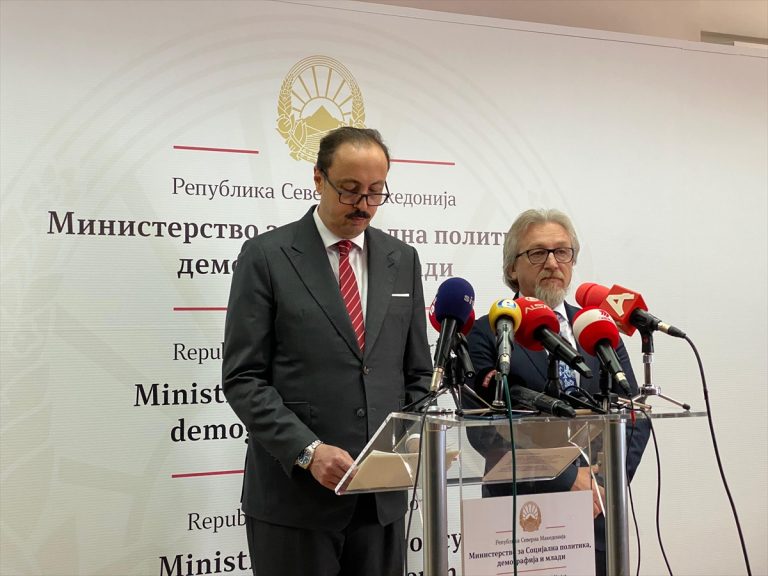 AA-20250515-37965205-37965202-TURSKIOT_AMBASADOR_ULUSOJ_SEMEJSTVOTO_KAKO_STOLB_NA_OPSHTESTVOTO_E_INSTITUTSIJA_KOJA_NEMA_ALTERNATIVA