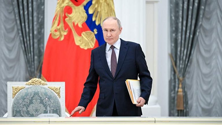 RIA_8923772.HR_