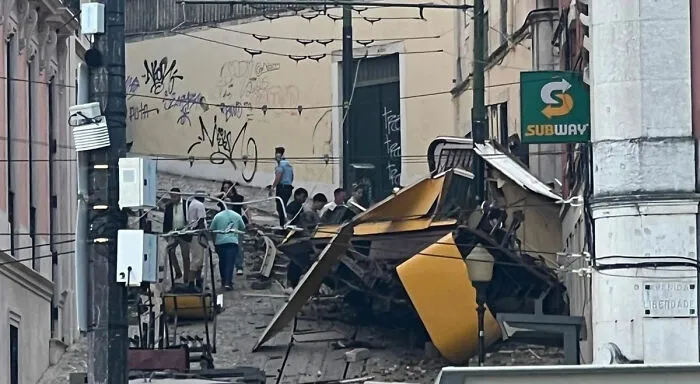 fifteen-dead-after-out-of-control-tourist-tram-careers-down-steep-hill-and-smashes-into-building-in-portugal-68b8a05a90ca2__700