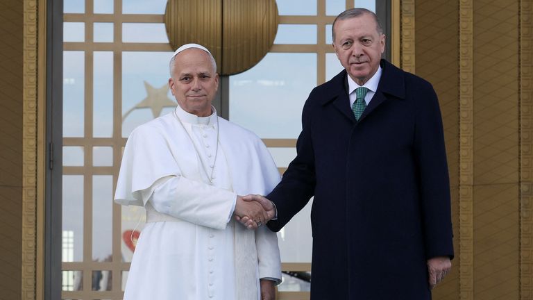 skynews-leo-pope-tayyip-erdogan_7093414